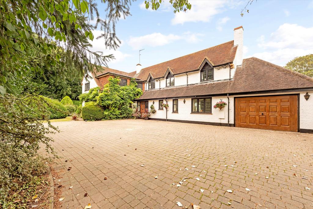 Park Road, Stoke Poges, SL2 4 bed detached house for sale £1,950,000