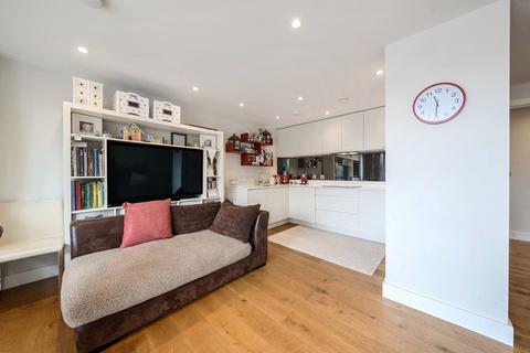 2 bedroom apartment for sale, Station Road, Gerrards Cross, Buckinghamshire, SL9