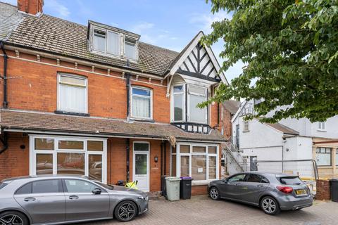 5 Algitha Road, Skegness, PE25 2AG