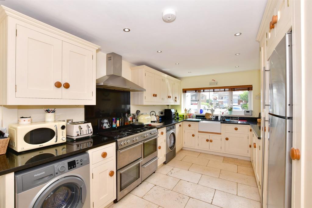 Medway Meadows, East Peckham, Tonbridge, Kent 3 bed detached house for sale £475,000
