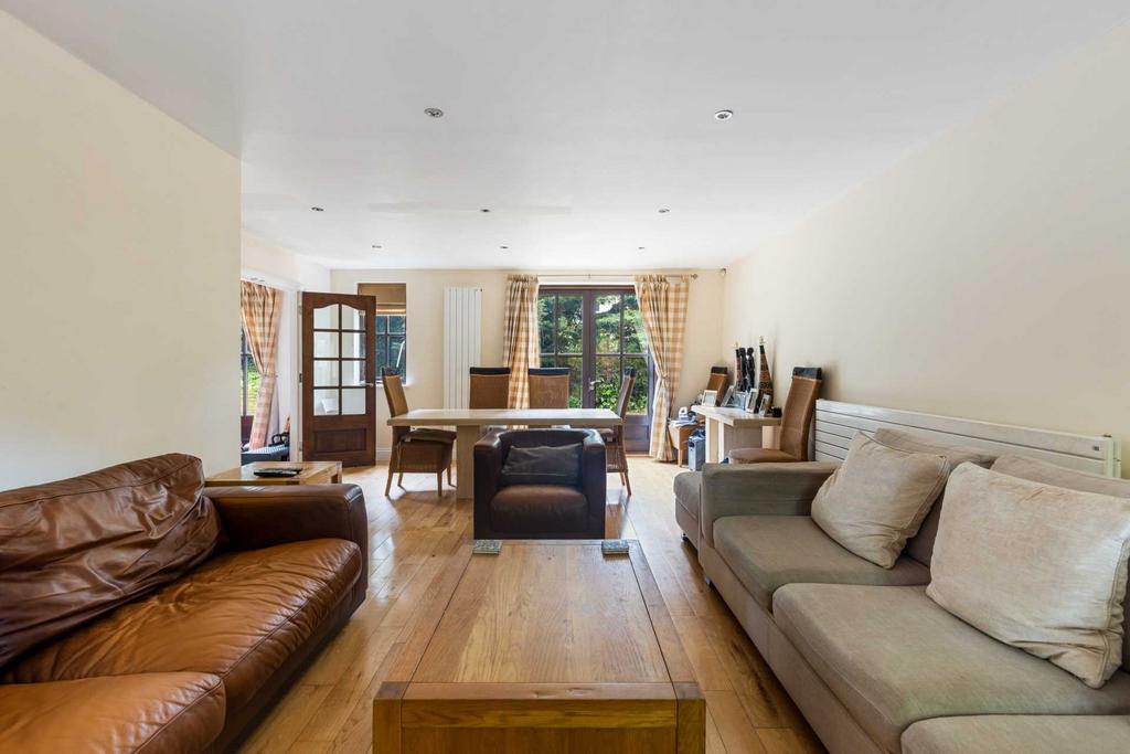 Oaks Pavilion Mews, Oaks Avenue, SE19 5 bed detached house for sale £