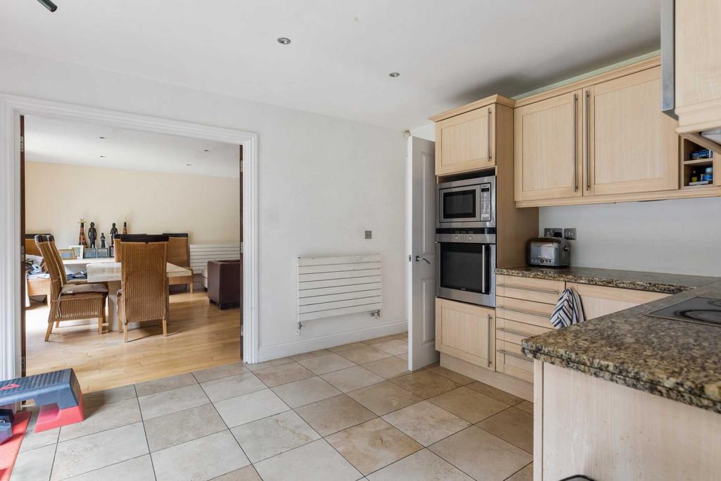 Oaks Pavilion Mews, Oaks Avenue, SE19 5 bed detached house for sale £