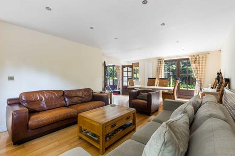 5 bedroom detached house for sale, Oaks Pavilion Mews, Oaks Avenue, SE19