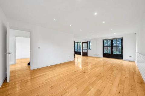 5 bedroom detached house for sale, Oaks Pavilion Mews, Oaks Avenue, Gipsy Hill, SE19