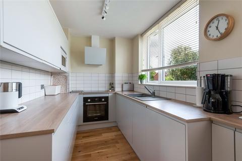 18 Brenchley Close, Bromley, BR2 9DR