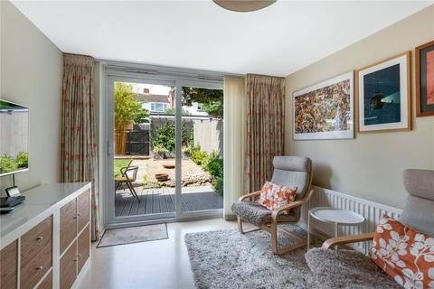 18 Brenchley Close, Bromley, BR2 9DR