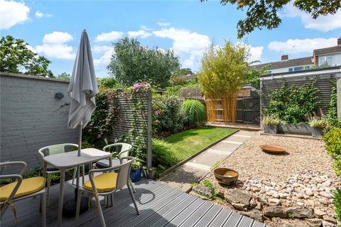 18 Brenchley Close, Bromley, BR2 9DR