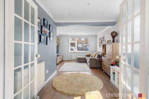 37 Limes Road, Cheshunt, Waltham Cross, EN8 8TJ
