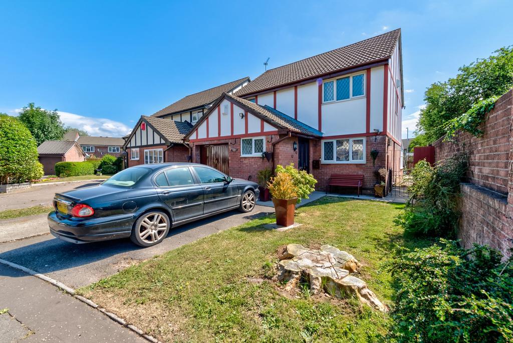 Heritage Park, St. Mellons, Cardiff. CF3 4 bed detached house for sale