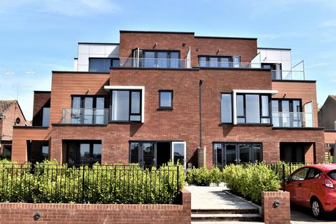 2 bedroom apartment for sale, Kingsgate Avenue, Kingsgate, CT10