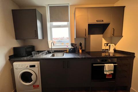 1 bedroom apartment to rent - Coronation Walk, Town Centre , Southport, Merseyside, PR8 1RE
