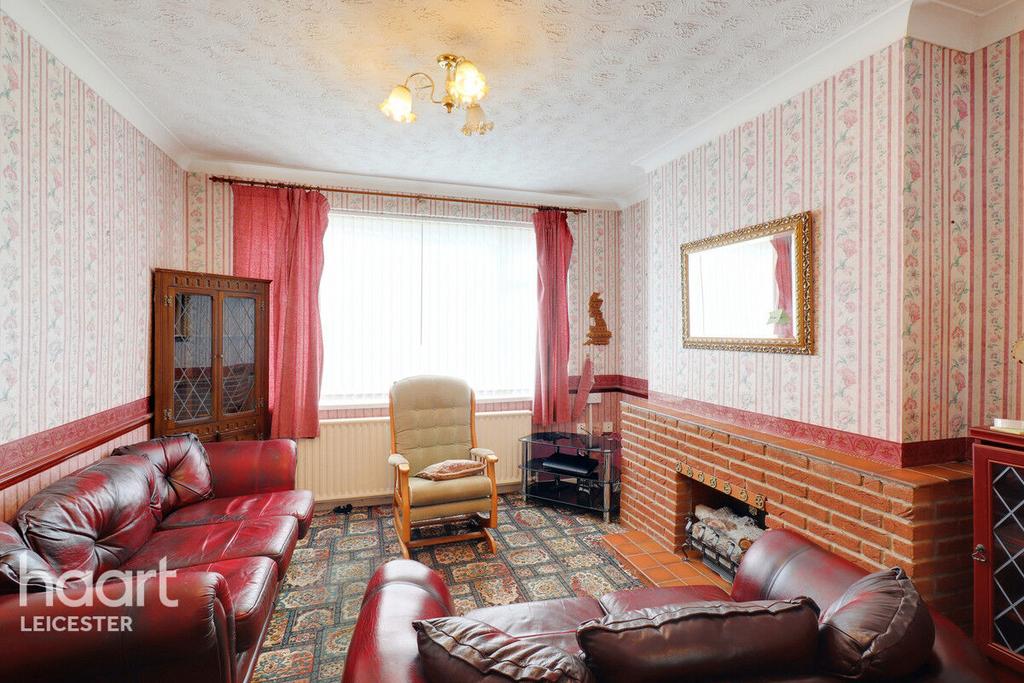Heacham Drive, Leicester 3 bed semidetached house for sale £250,000