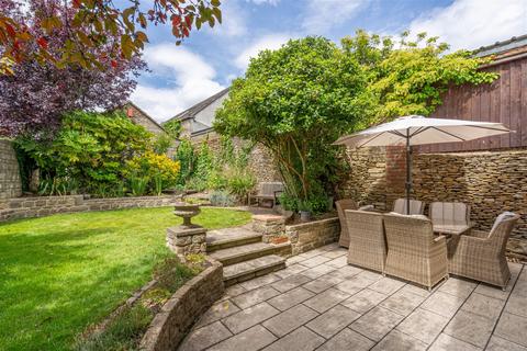 4 bedroom detached house for sale, Grove Road, Sherston