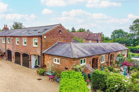 Ferrers Hill Farm, Pipers Lane, Markyate, AL3