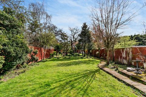 23 Rushdene Road, Pinner, HA5 1SW