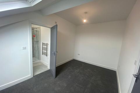 2 bedroom apartment to rent, High Street, Long Eaton, NG10 1JB