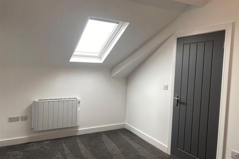 2 bedroom apartment to rent, High Street, Long Eaton, NG10 1JB