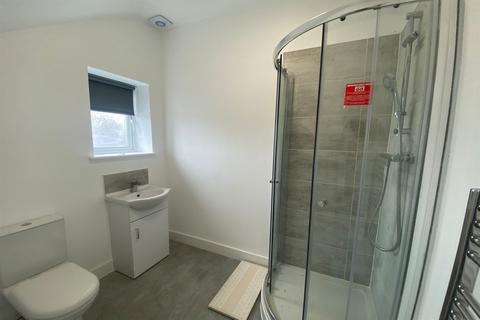 2 bedroom apartment to rent, High Street, Long Eaton, NG10 1JB