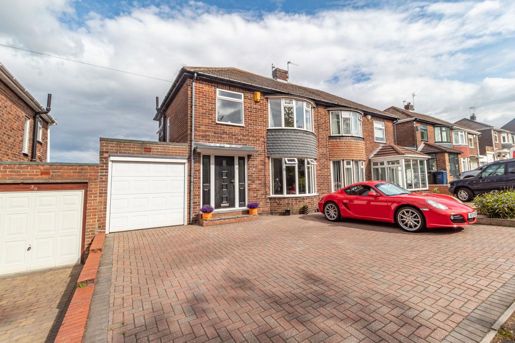 Wedmore Road, Westerhope, Newcastle upon Tyne, Tyne and Wear, NE5 5NR 3 bed semidetached house