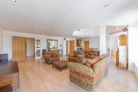 2 bedroom flat to rent, Dunedin Street, Canonmills, Edinburgh, EH7
