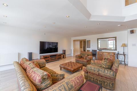 2 bedroom flat to rent, Dunedin Street, Canonmills, Edinburgh, EH7
