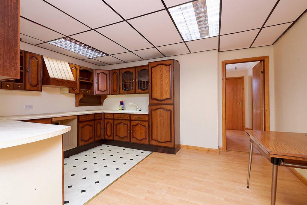 MFL8228284 625.jpg