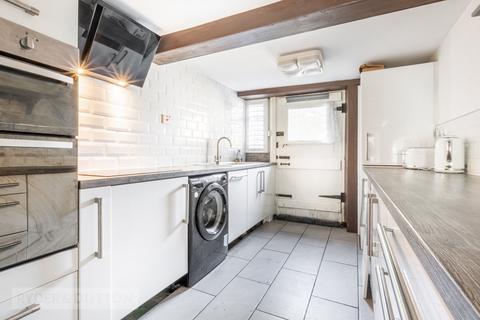 45 Huddersfield Road, Diggle, Oldham, OL3 5NT