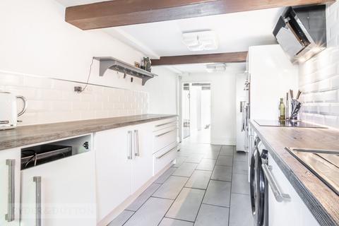 45 Huddersfield Road, Diggle, Oldham, OL3 5NT