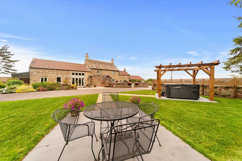 Thornton, Harrogate, HG3 5 bed detached house for sale £1,600,000