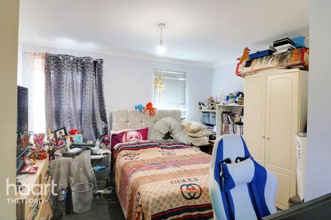 2 bedroom flat for sale, Hazel Covert, Thetford