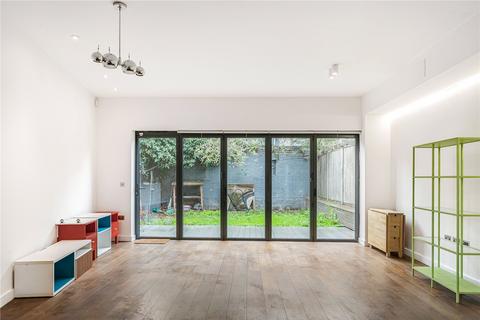 3 bedroom mews to rent, Chelmer Road, London, E9