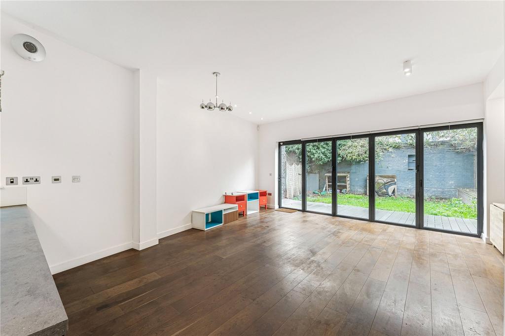 Reception/Kitchen