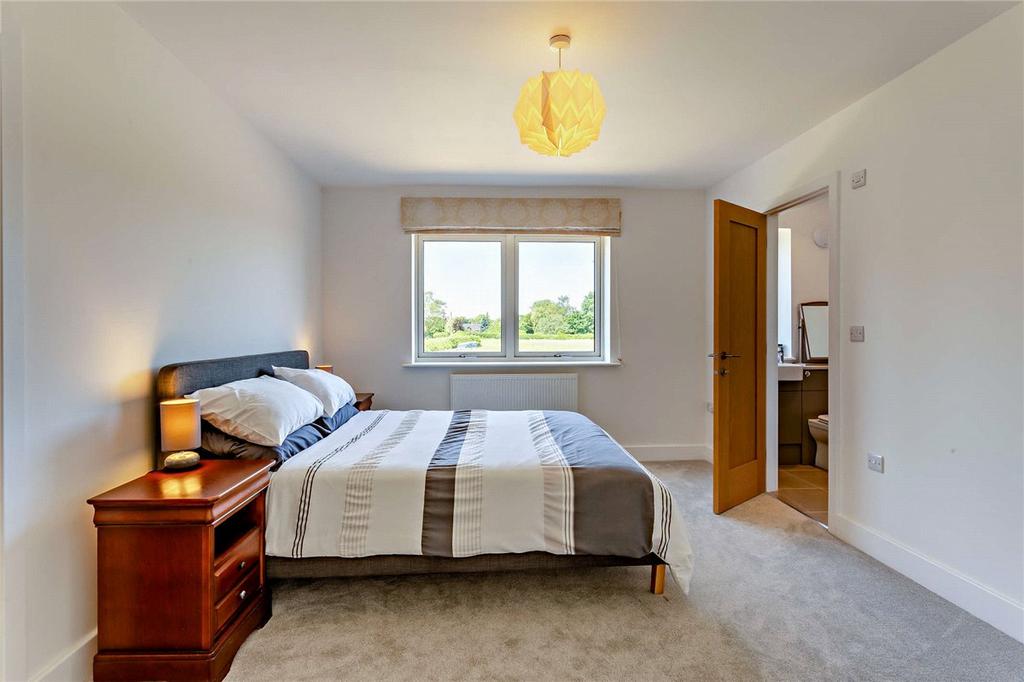 Bedroom &amp; En Suite
