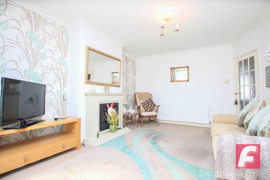 Woodmere Avenue, Watford 2 bed semidetached bungalow for sale £475,000