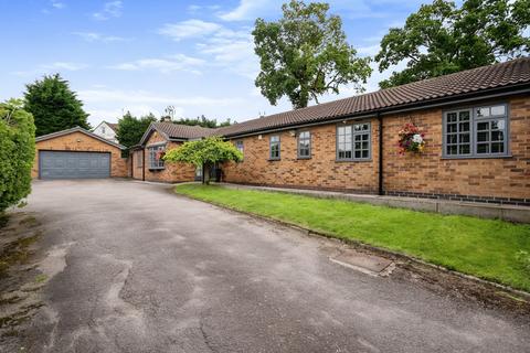 4 bedroom detached bungalow for sale - Uppingham Road, Leicester, LE5