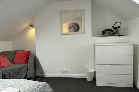 2 bedroom flat to rent, Cyril Street Northampton