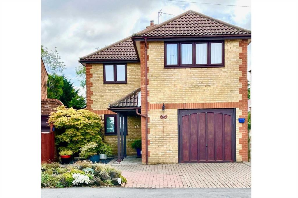 Great Road, Adeyfield 4 bed detached house for sale £600,000