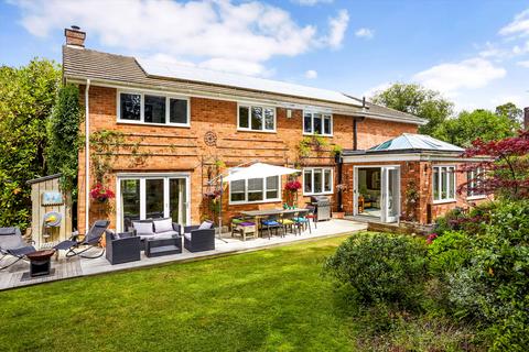 5 bedroom detached house for sale, Beaconfields, Sevenoaks, Kent, TN13