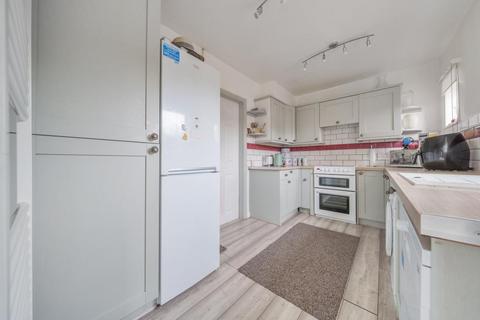 13 Fox Close, Bampton, OX18 2NH
