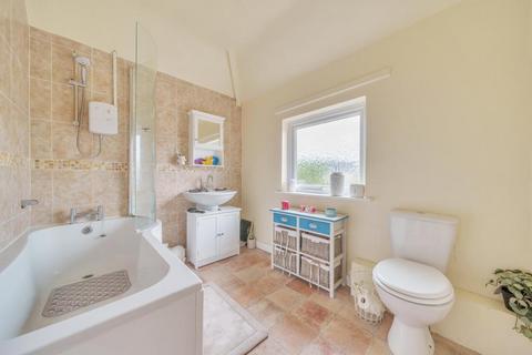 13 Fox Close, Bampton, OX18 2NH