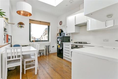 undefined, Whitechapel High Street, London, E1
