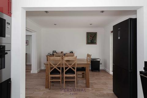 undefined, Manor House Court, Epsom