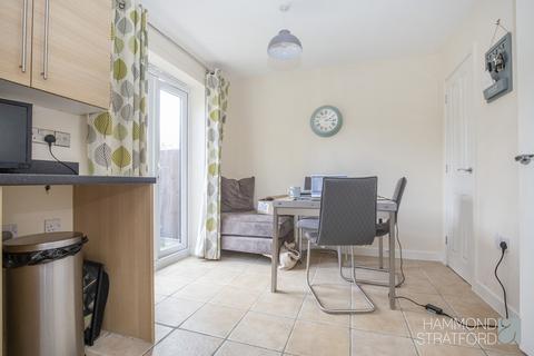 22 Carpenter Close, Wymondham, NR18 0WG