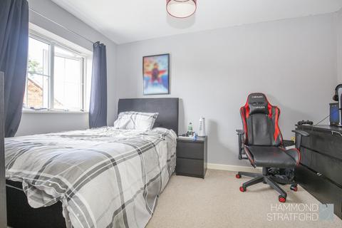 22 Carpenter Close, Wymondham, NR18 0WG