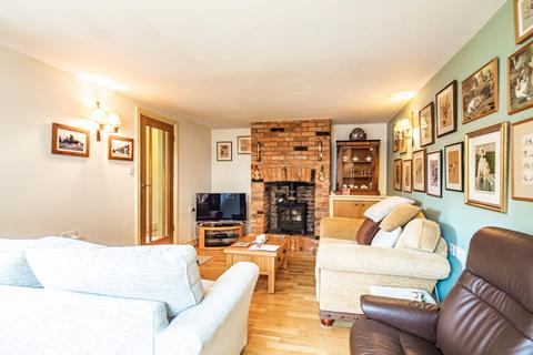 3 bedroom property for sale, 1 Yew Tree Cottages, Compton, RG20