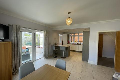 6 Exton Road, Bournemouth, BH6 5QF