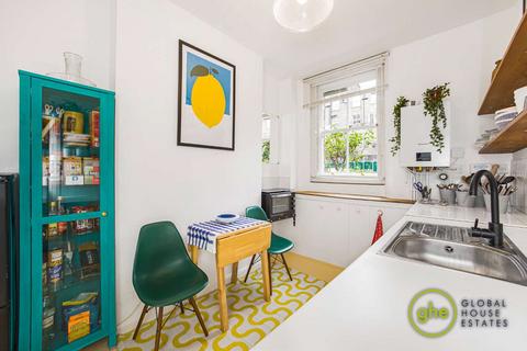 1 bedroom flat for sale, Hayles Building, Elephant and Castle, London