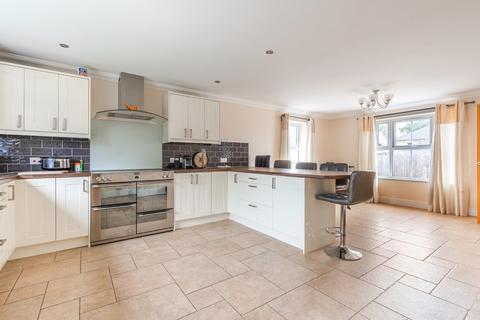 4 bedroom detached house for sale, Watton