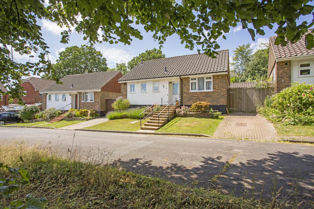 High Cross Fields, Crowborough 2 bed detached bungalow for sale £495,000