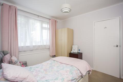 3 High Cross Fields, Crowborough, TN6 2SN